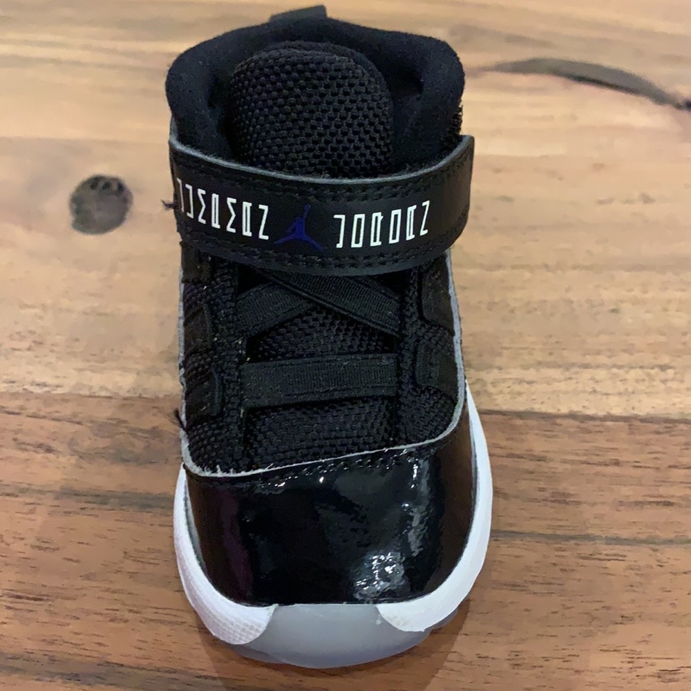 Left Only Size 3c Us - image 6